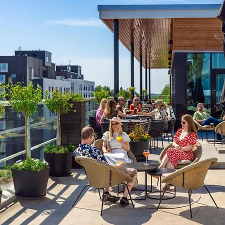 Ξενοδοχείο Matts 4*